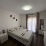 Casa *